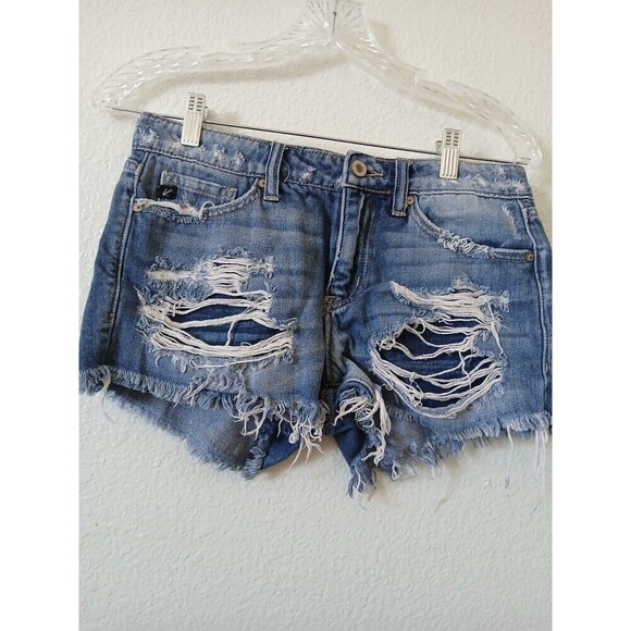 Kancan Denim Blue Raw Hem Shorts With Distressing Detail Size Small‎ Summer - Picture 1 of 10